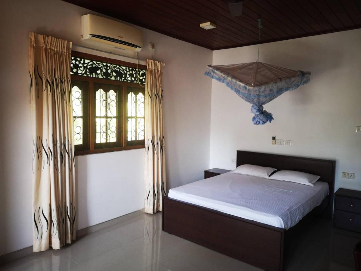 Sithu Guesthouse Bentota Exterior foto